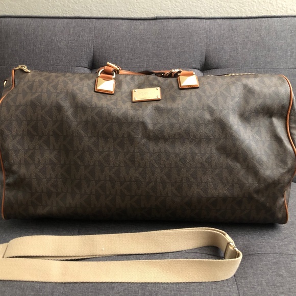 Michael Kors Duffle Bag - Picture 1 of 8